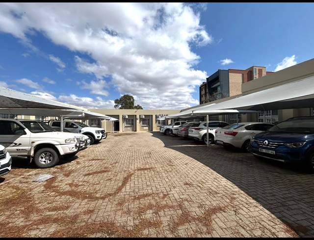 785M² OFFICE FOR SALE IN POLOKWANE CENTRAL